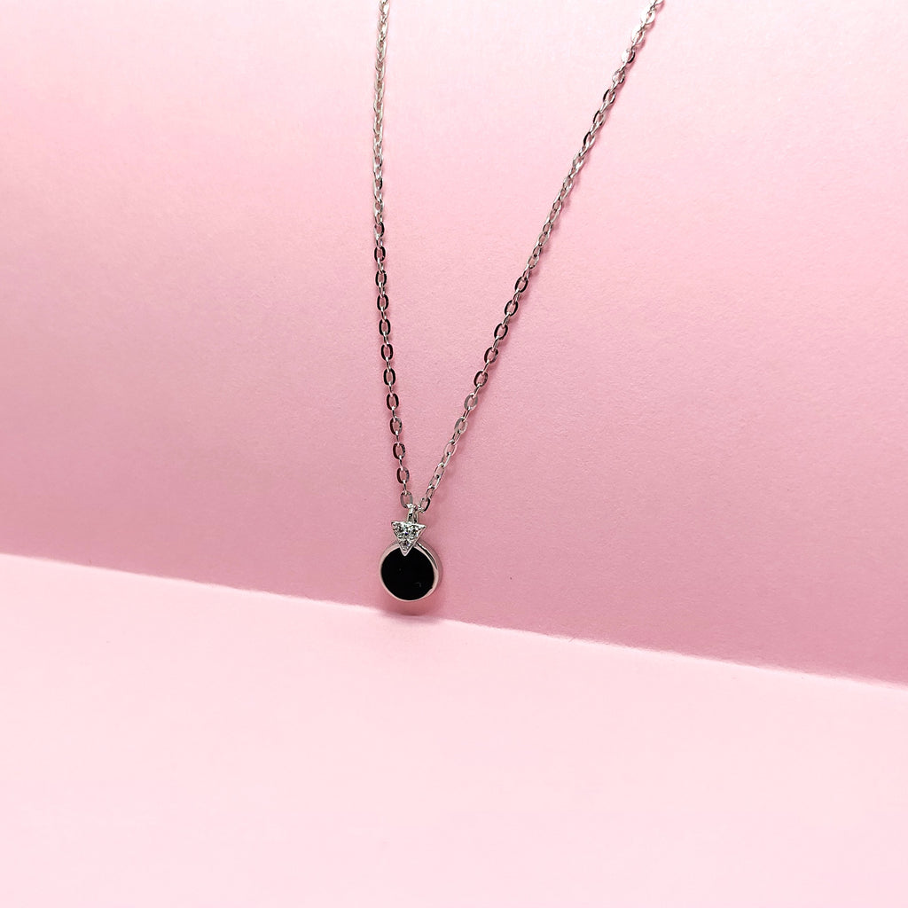 925 Silver Black Onyx Pendant Necklace – Elegant Round Chain for Women