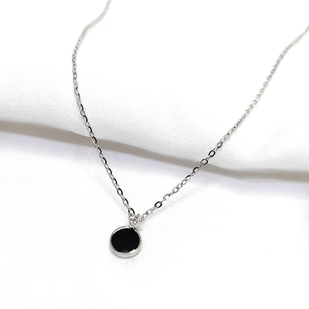 925 Silver Black Onyx Pendant Necklace – Elegant Round Chain for Women