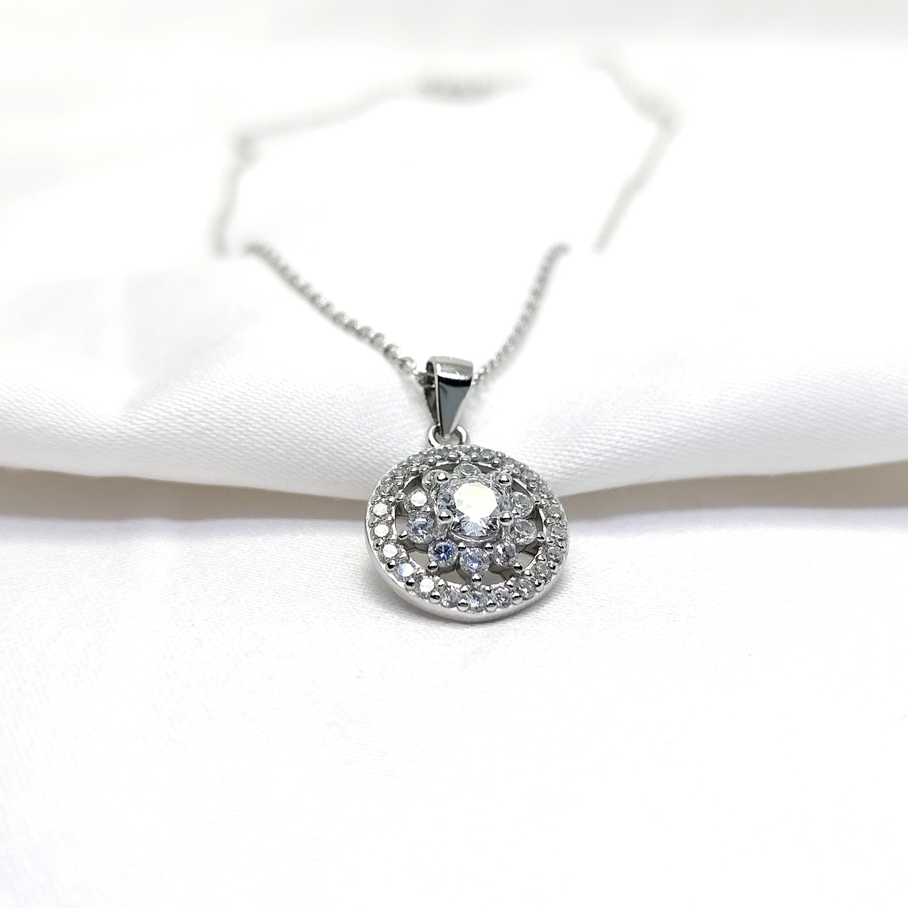 Bella Glow 925 Silver Necklace