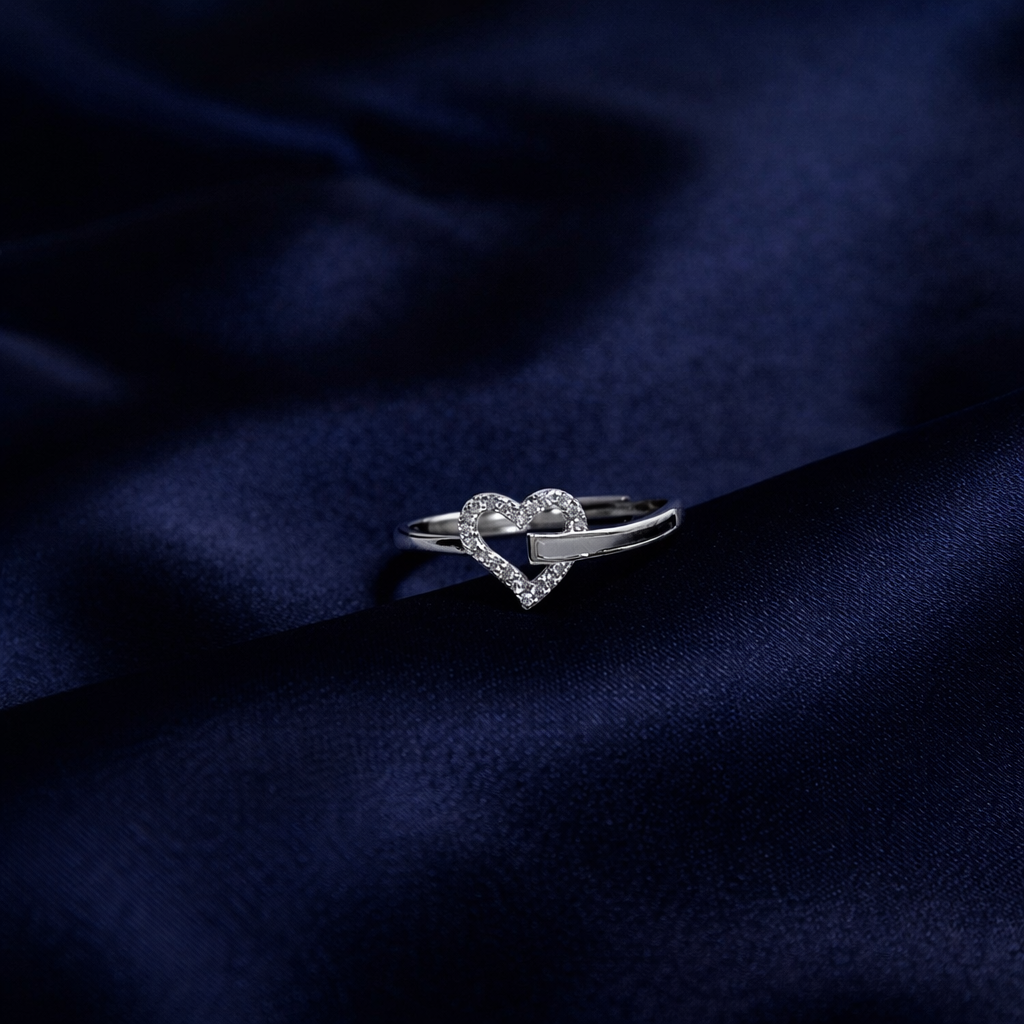 Modern Geometric Heart Ring in 925 Silver – Elegant Adjustable Jewelry