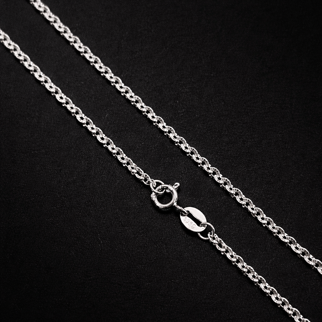 Delicate Shimmer 925 Silver Chain – Modern Minimalist Jewelry