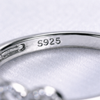 Modern Geometric Heart Ring in 925 Silver – Elegant Adjustable Jewelry