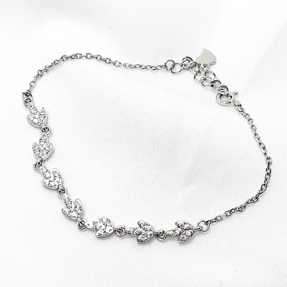 Elegant Flow 925 Silver Bracelet - Subtle enough for work, strong enough to be noticed.