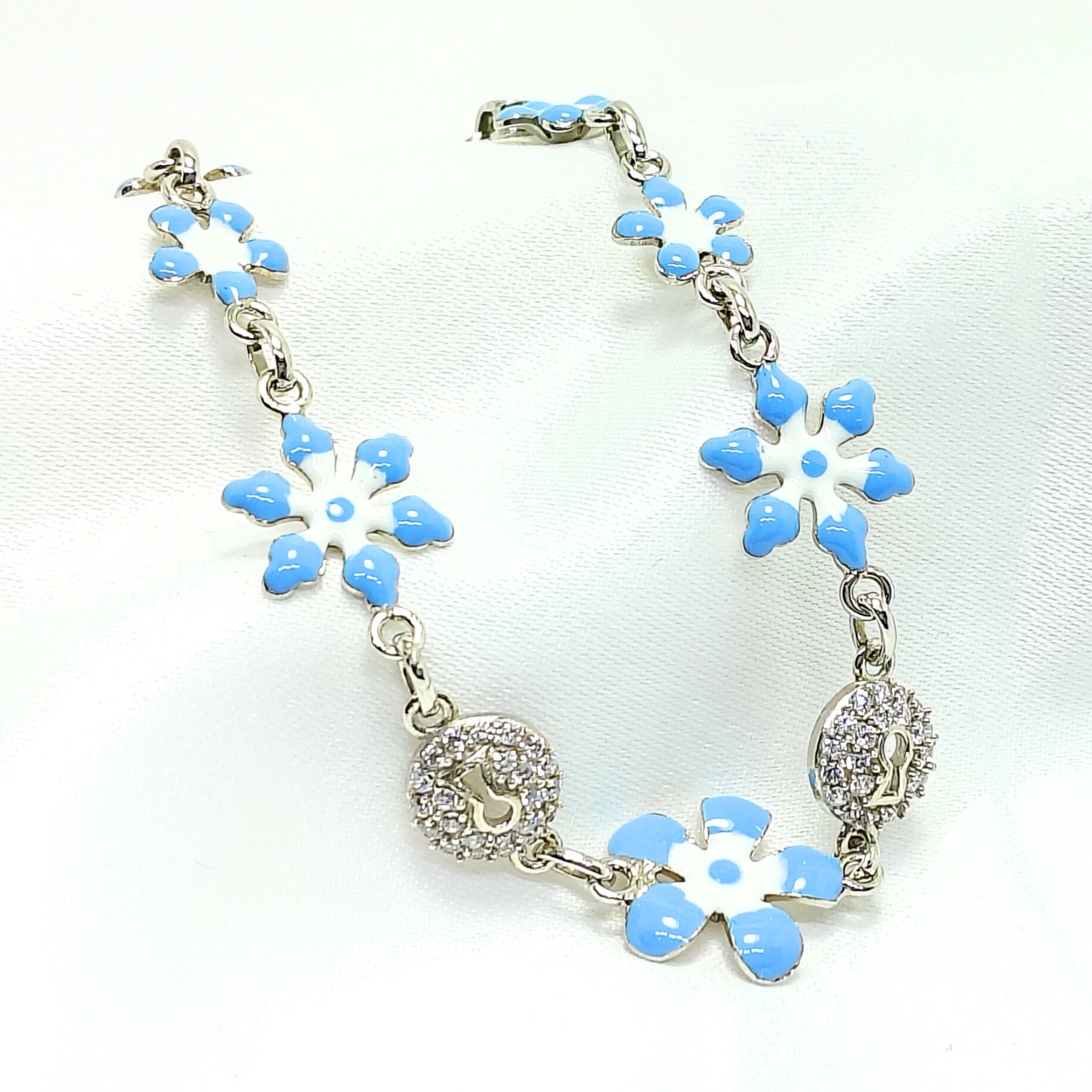 Minimalist 925 Silver Bracelet - For women who don’t wait — they build.
