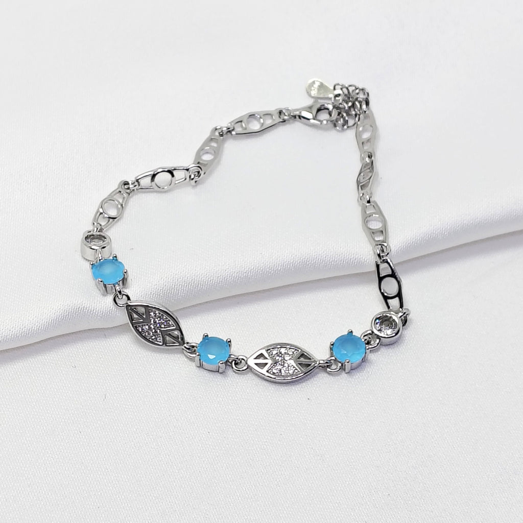Ocean Mist Adjustable 925 Silver Bracelet - Jewellery for women who lead.