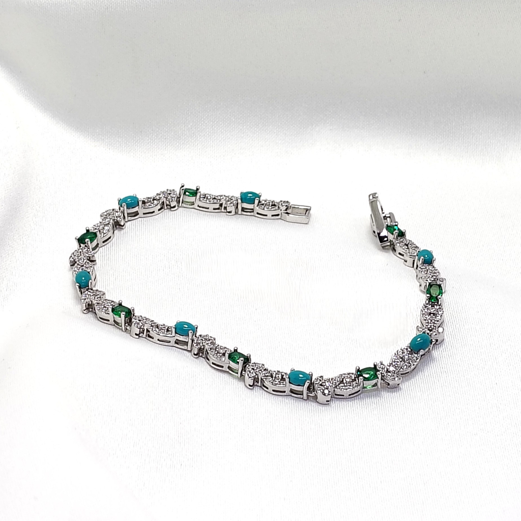 Opulent Multi Pearl White 925 Silver Bracelet - For women who don’t wait — they build.