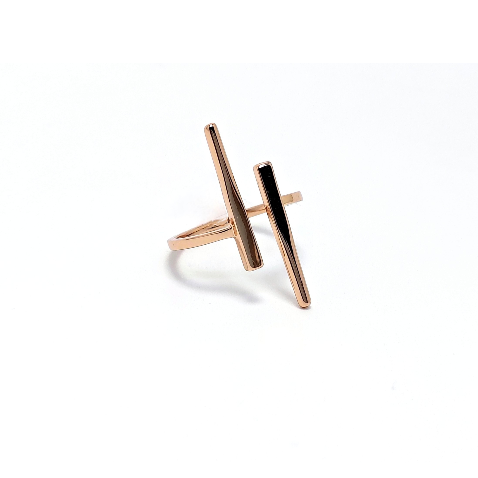 Silver Luxury And Elegant Rose Gold Ring