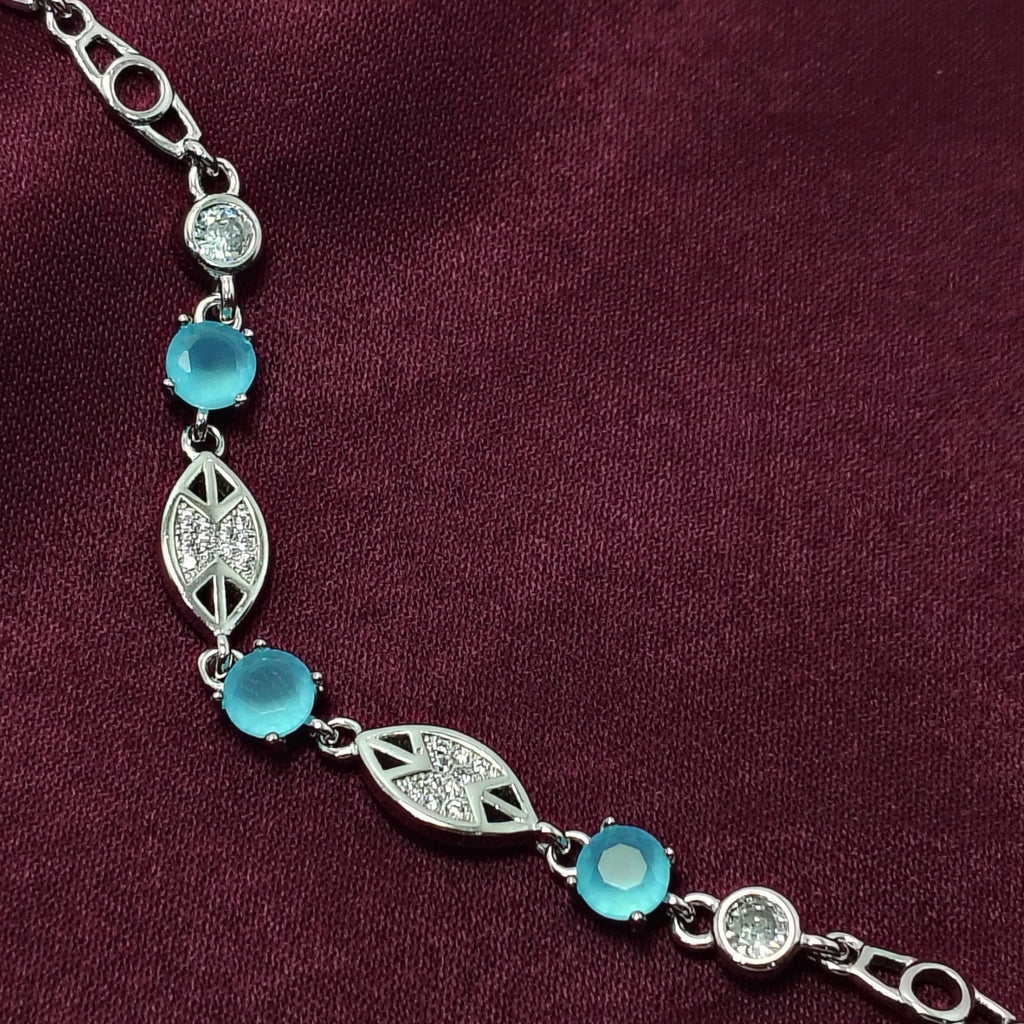 Ocean Mist Adjustable 925 Silver Bracelet - Jewellery for women who lead.