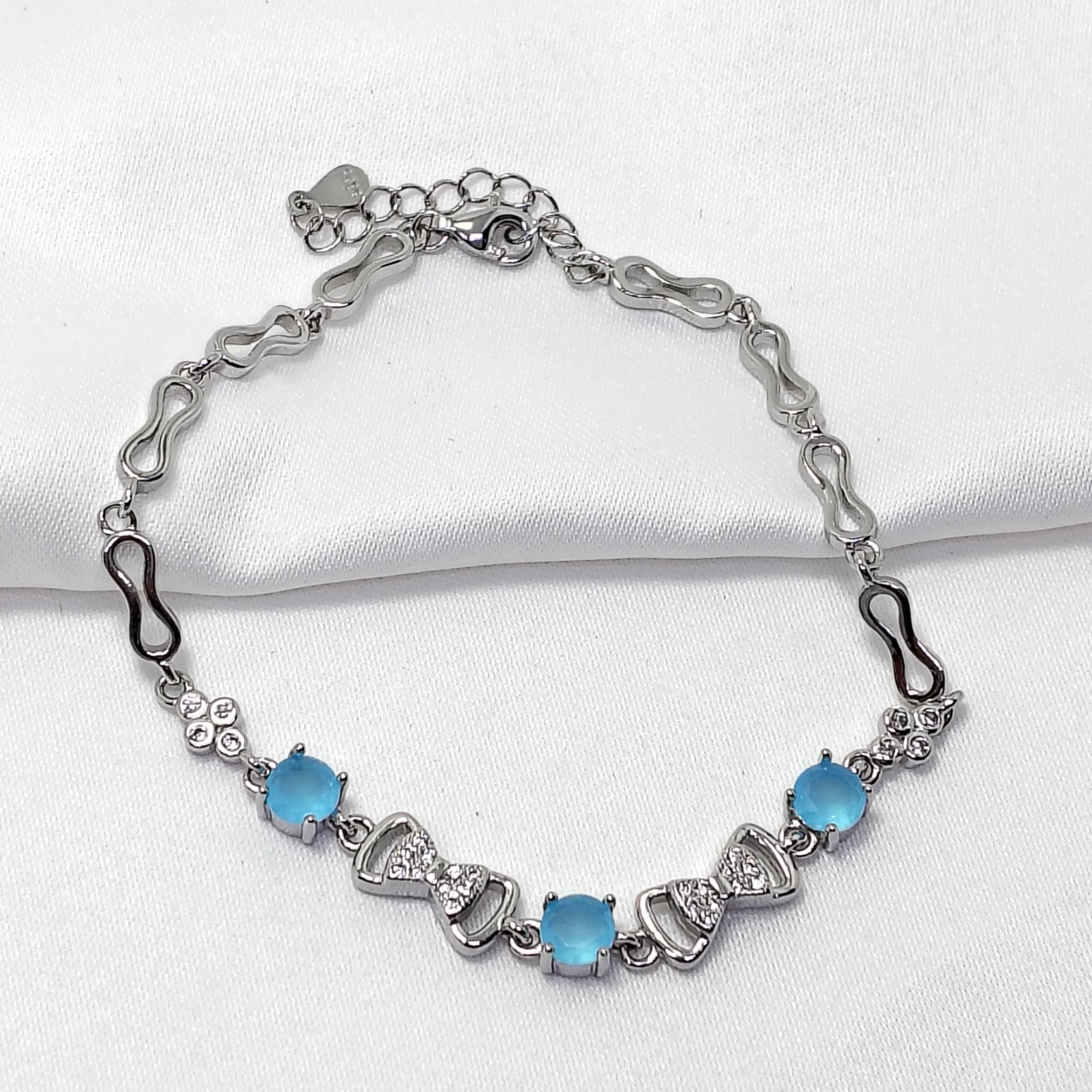 Cloud Blue Loose 925 Silver Bracelet - Celebrate the woman you’ve become.