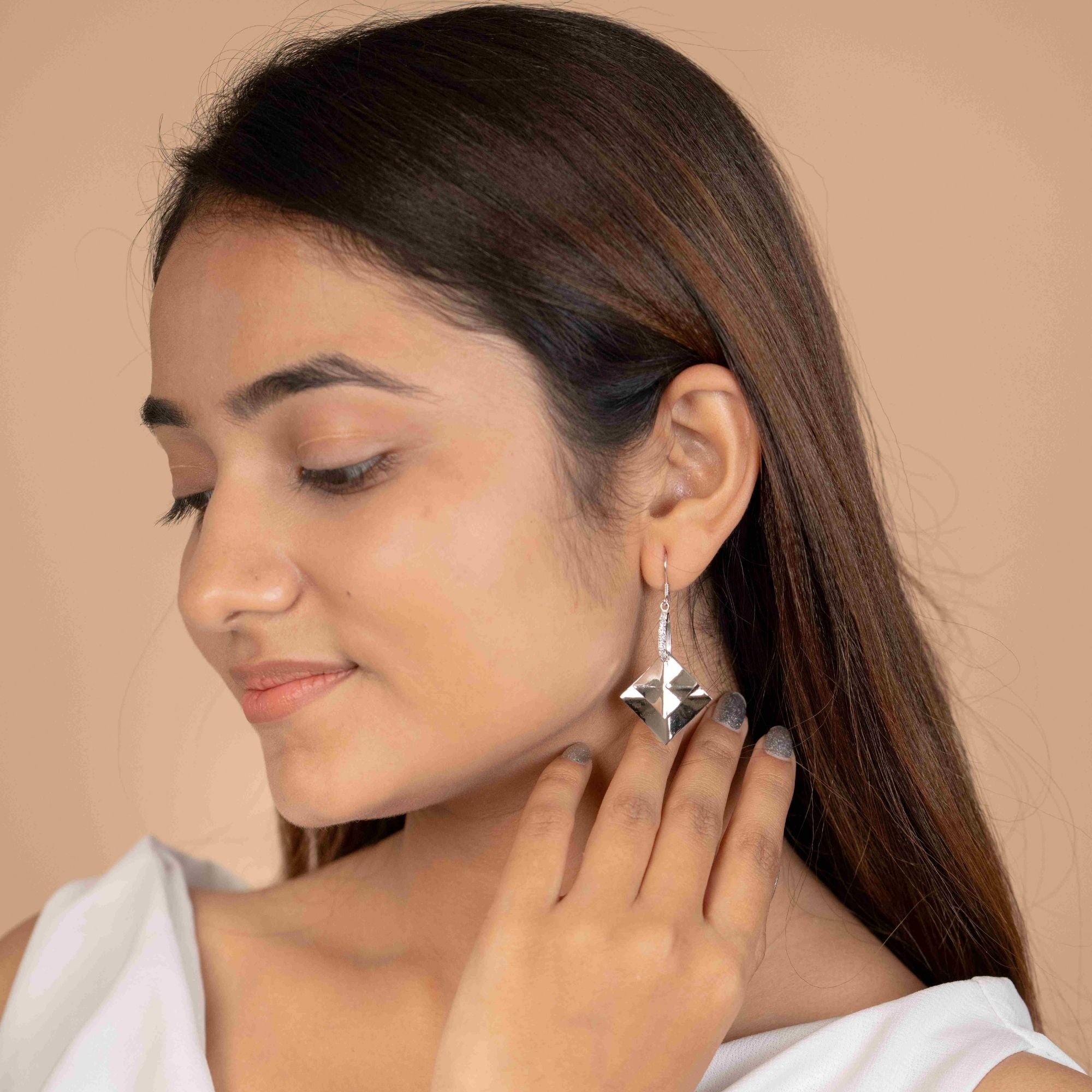 Modern Classic 925 Silver Earring - Because confidence deserves sparkle.
