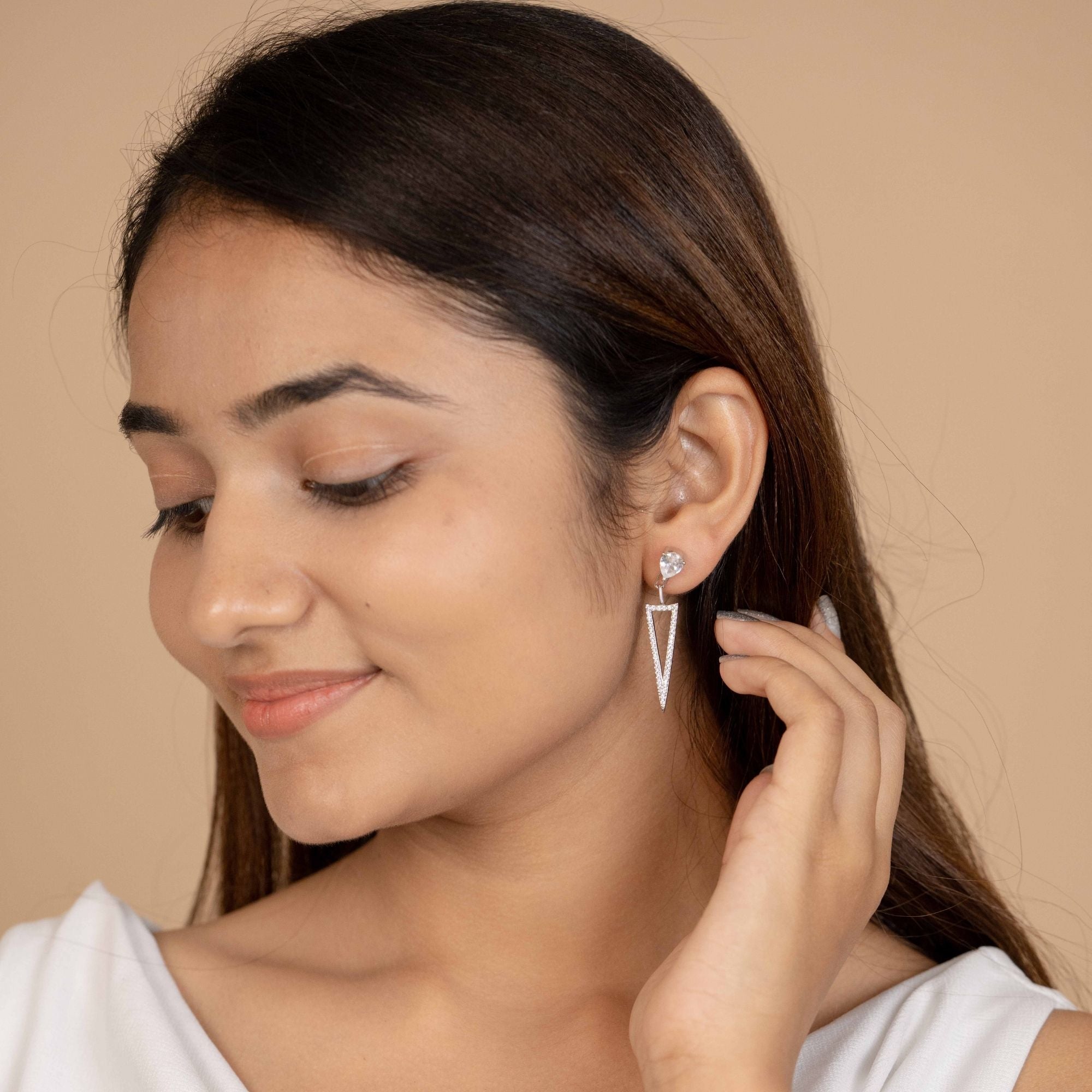 Stylish Radiance Long Diamond 925 Silver Earrings - Shine differently tonight.